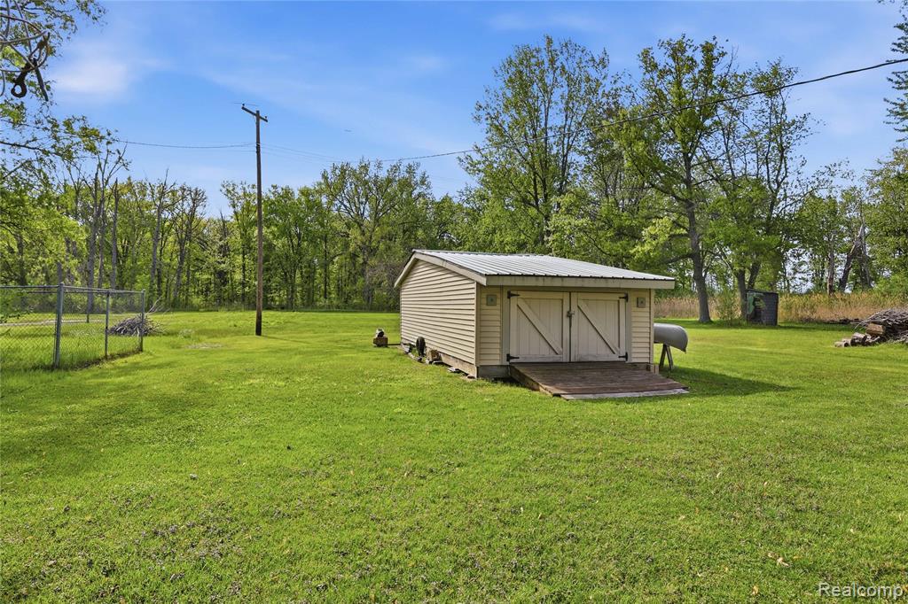 6556 Dickinson Island, Algonac, MI 48001 — Photo 27