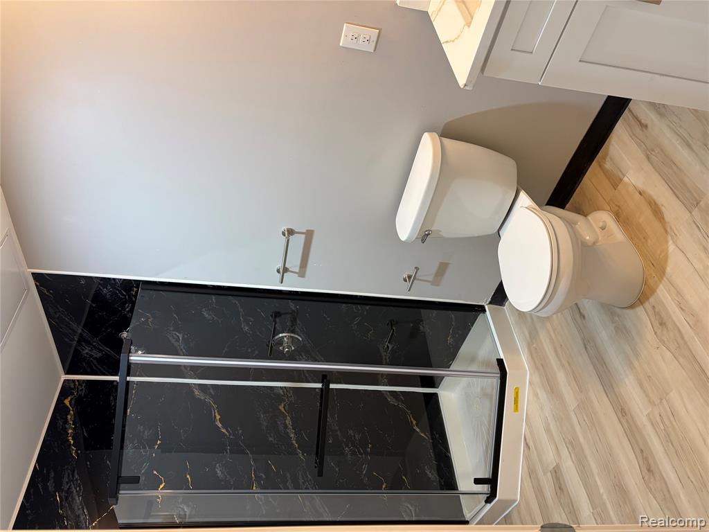 30 E PHILADELPHIA Street, Detroit, MI 48202 — Photo 14