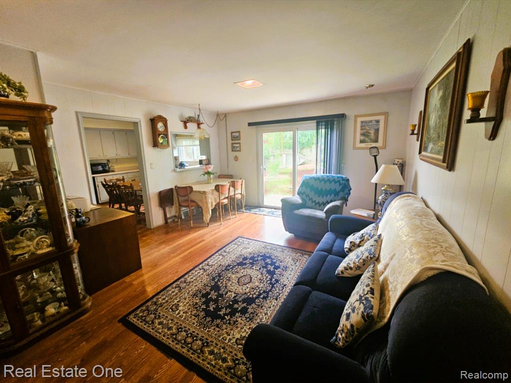 4415 Welland Drive, West Bloomfield, MI 48323 — Photo 4