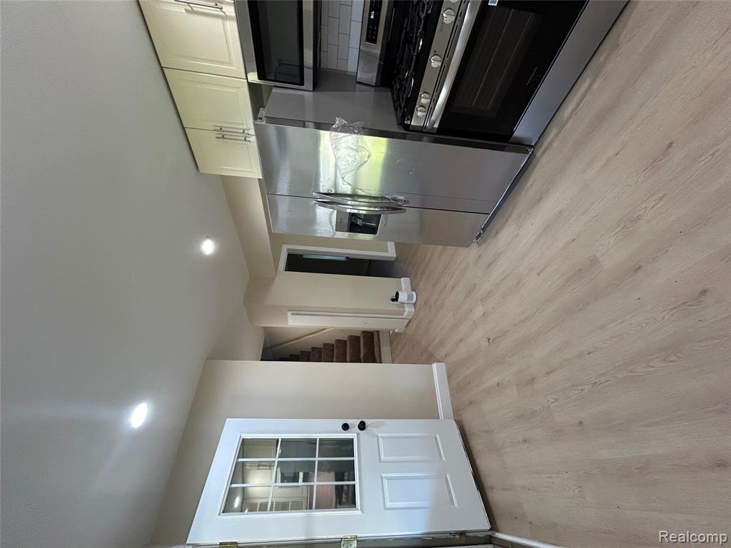 8309 Hugh Street, Westland, MI — Photo 21