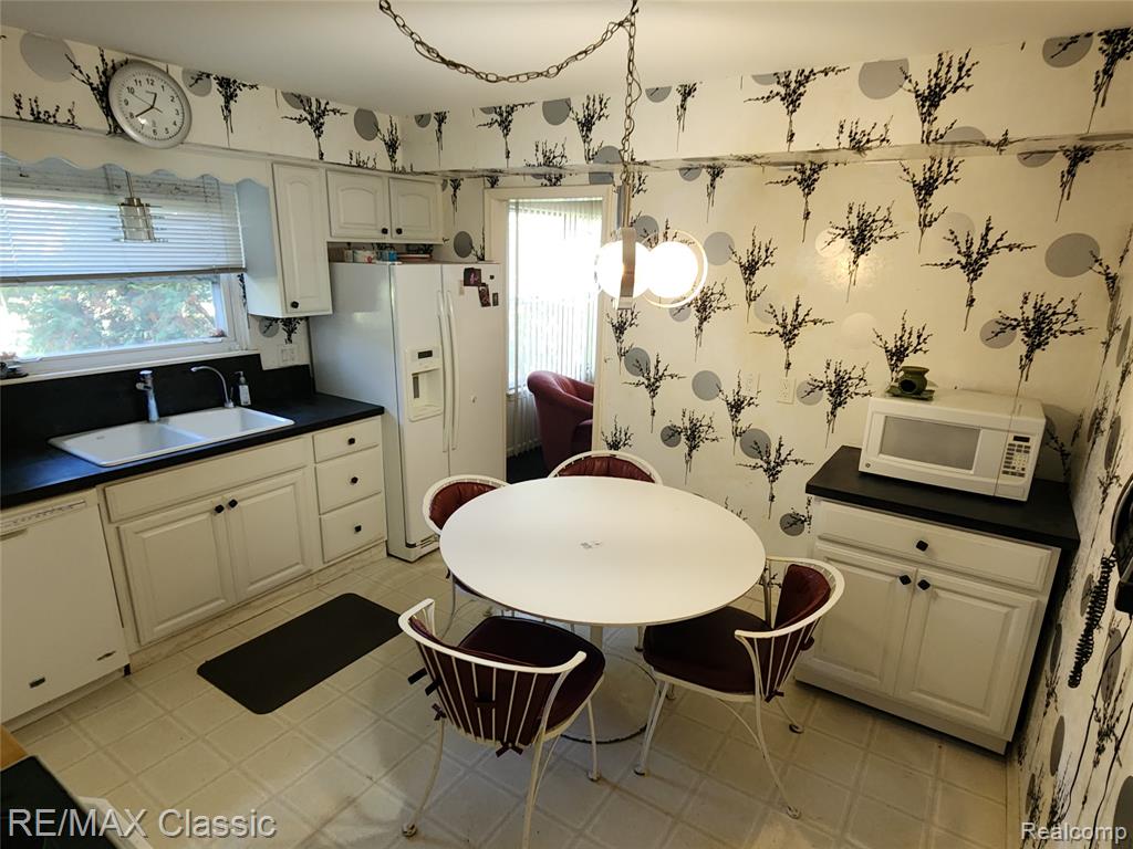 6965 N Adams Road, Bloomfield Hills, MI 48304 — Photo 7