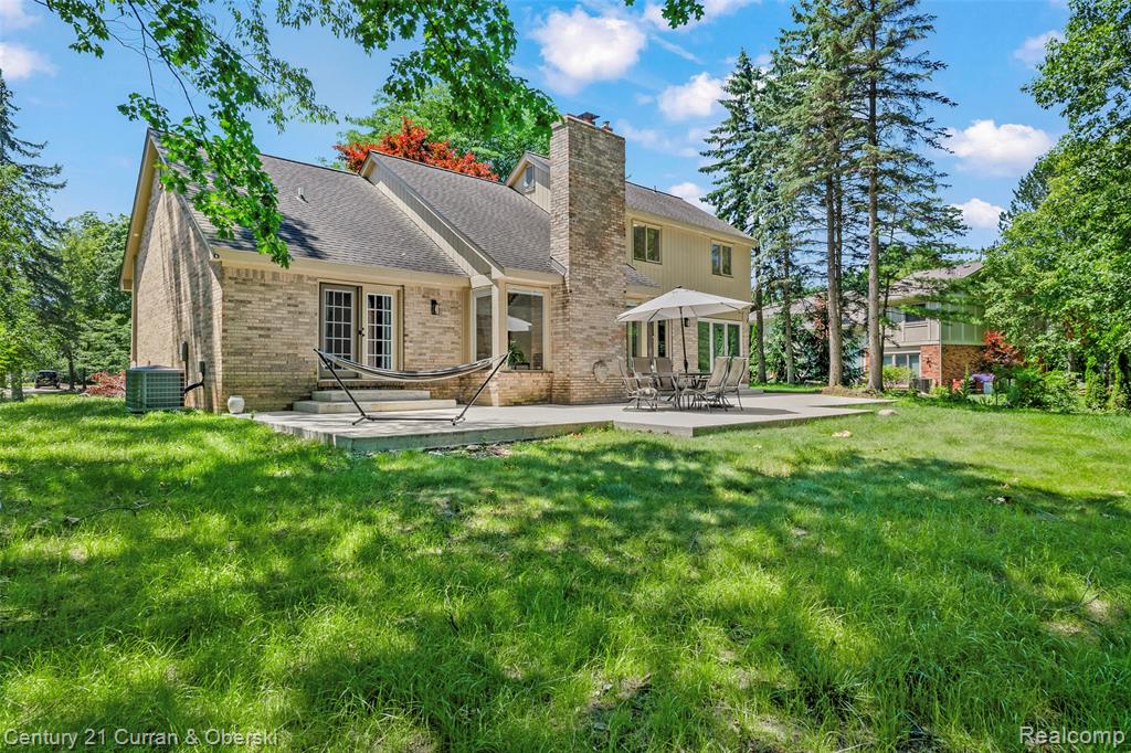 5120 Langlewood Court, West Bloomfield, MI — Photo 32