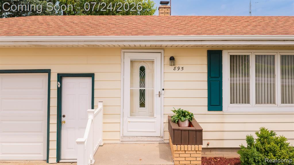 895 Haslett Road E, Williamston, MI 48895 — Photo 4
