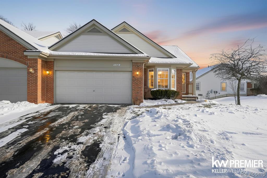 5962 Augusta Lane, Grand Blanc, MI 48439 — front exterior