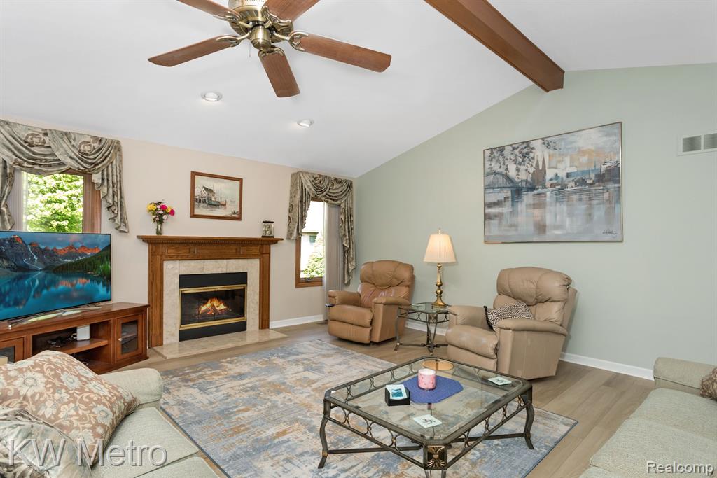 41667 WESTBURY Lane, Clinton Twp, MI 48038 — Photo 8