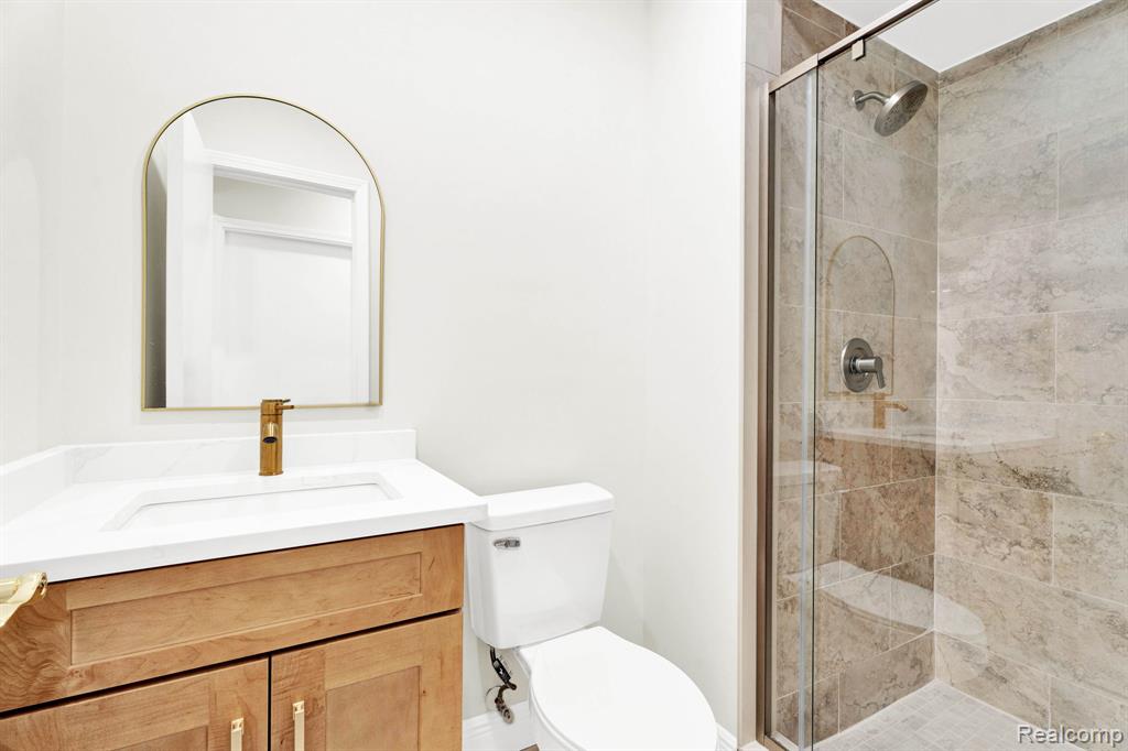 40206 Ashland Drive, Sterling Heights, MI 48313 — Photo 31