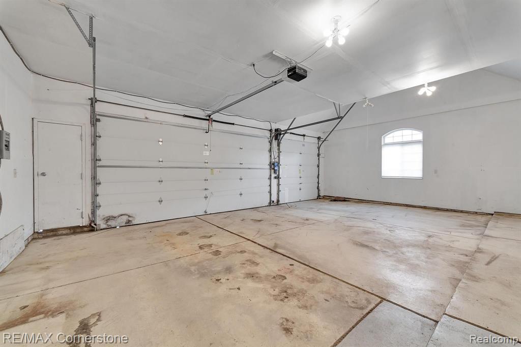 41899 CONNERWOOD Court, Canton, MI 48187 — Photo 48