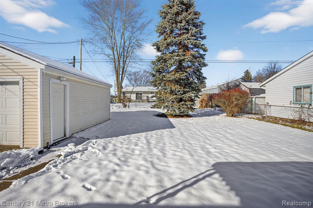 5328 Don Shenk Drive, Swartz Creek, MI 48473 — Photo 44
