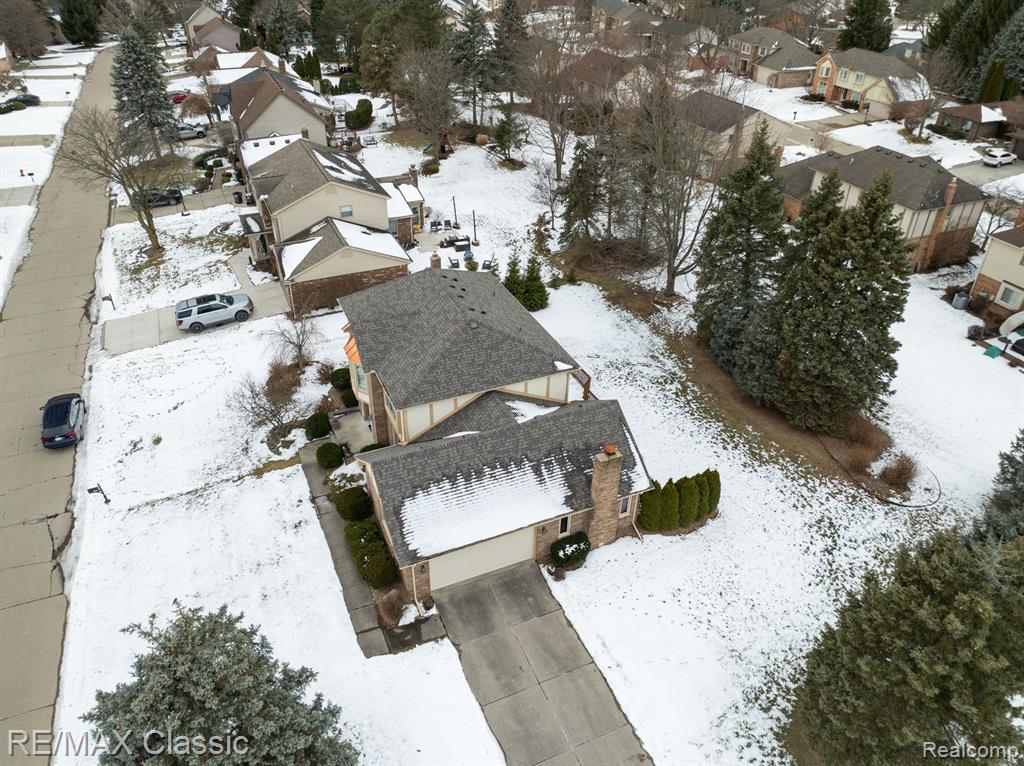 41830 PON MEADOW Drive, Northville, MI 48168 — Photo 28