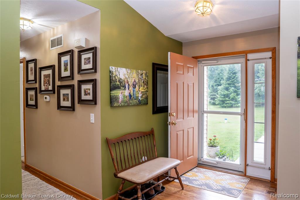 4152 Emily Court, Howell, MI 48843 — Photo 4