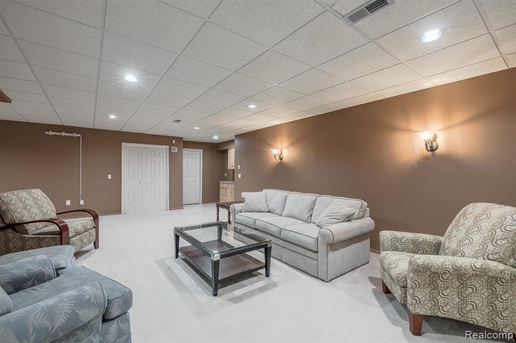 6580 Summit Ridge, Clarkston, MI — Photo 40