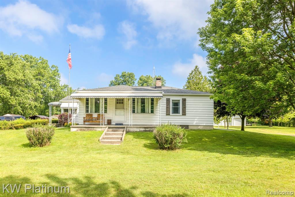 5930 Gratiot Avenue, St. Clair, MI 48079 — Photo 2