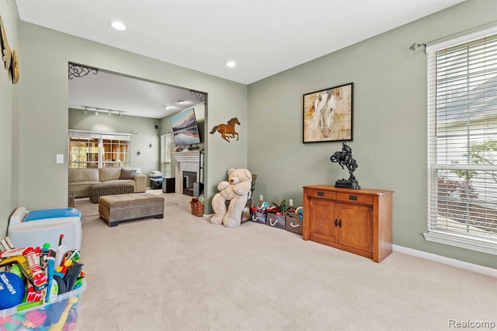 1095 APPALOOSA Court, South Lyon, MI 48178 — Photo 7