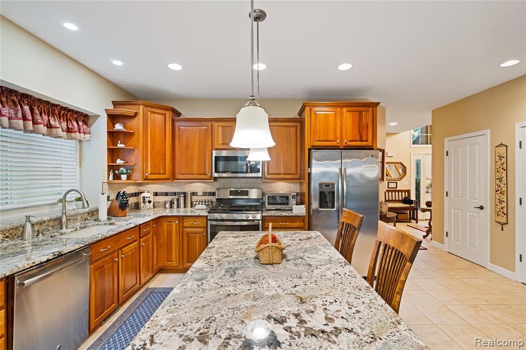 945 Saint James Park Avenue, Monroe, MI 48161 — Photo 18