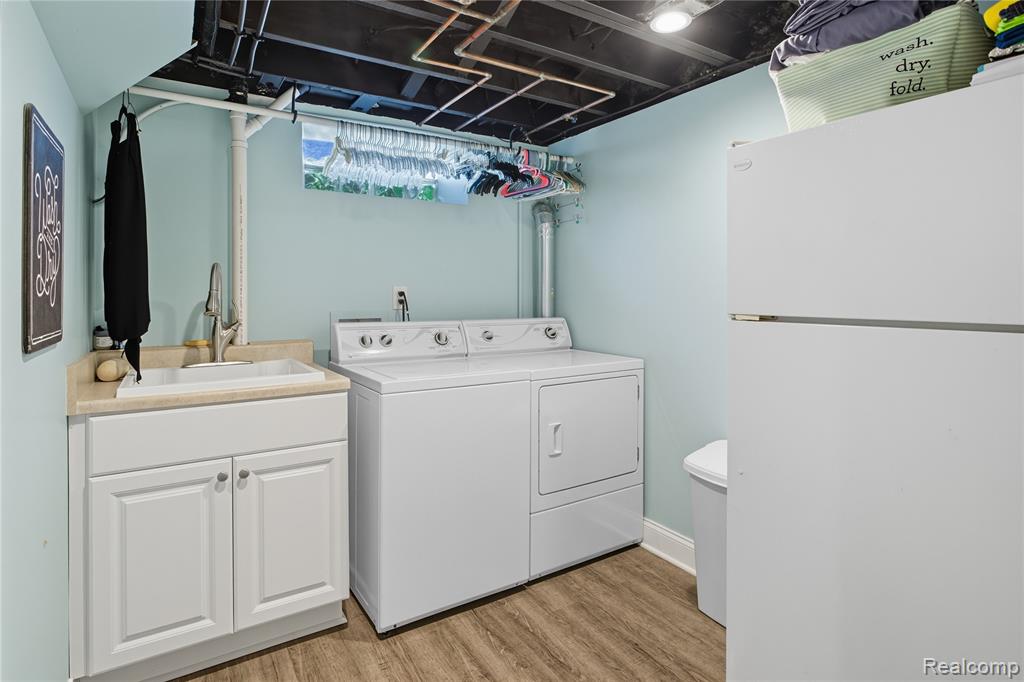9840 Brookfield Street, Livonia, MI 48150 — Photo 38