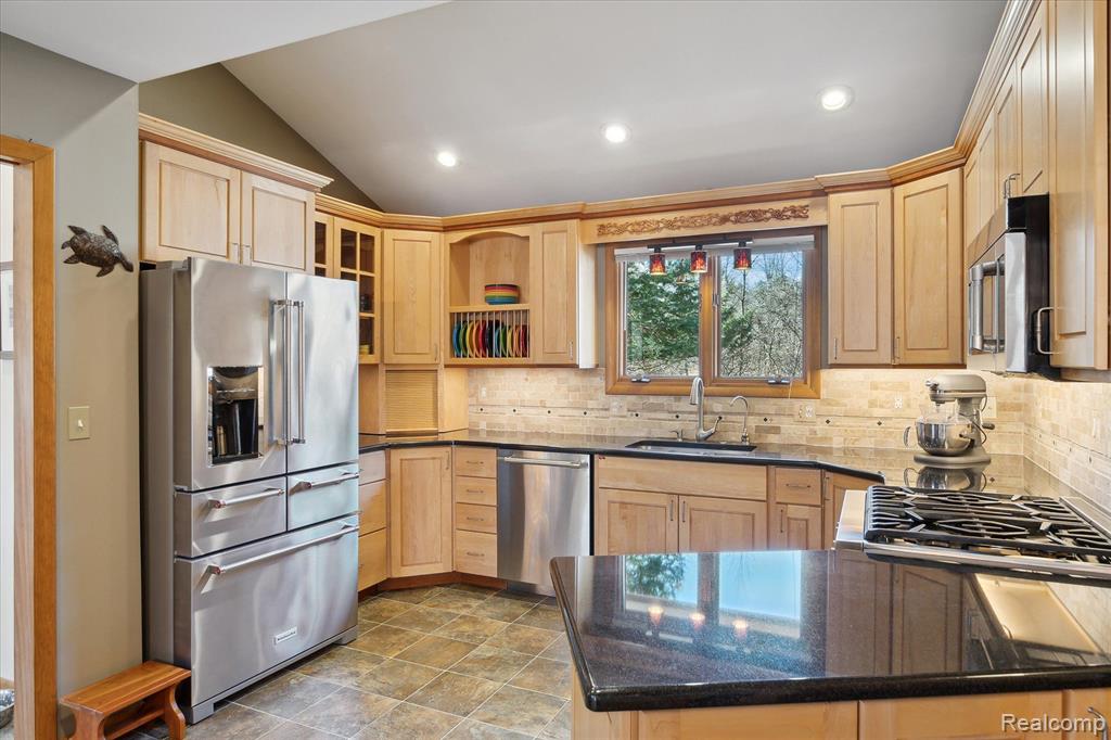 5836 DUTCH HILL Drive, Ann Arbor, MI 48105 — Photo 13