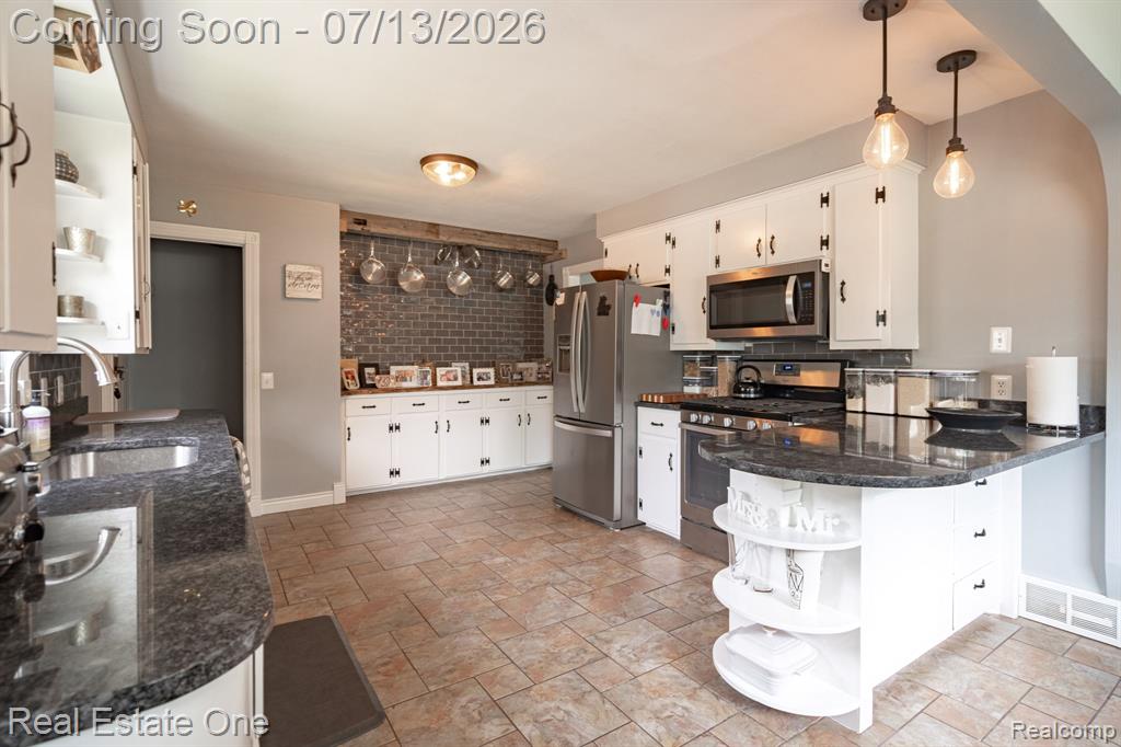 5009 Frankwill Avenue, Clarkston, MI — Photo 21