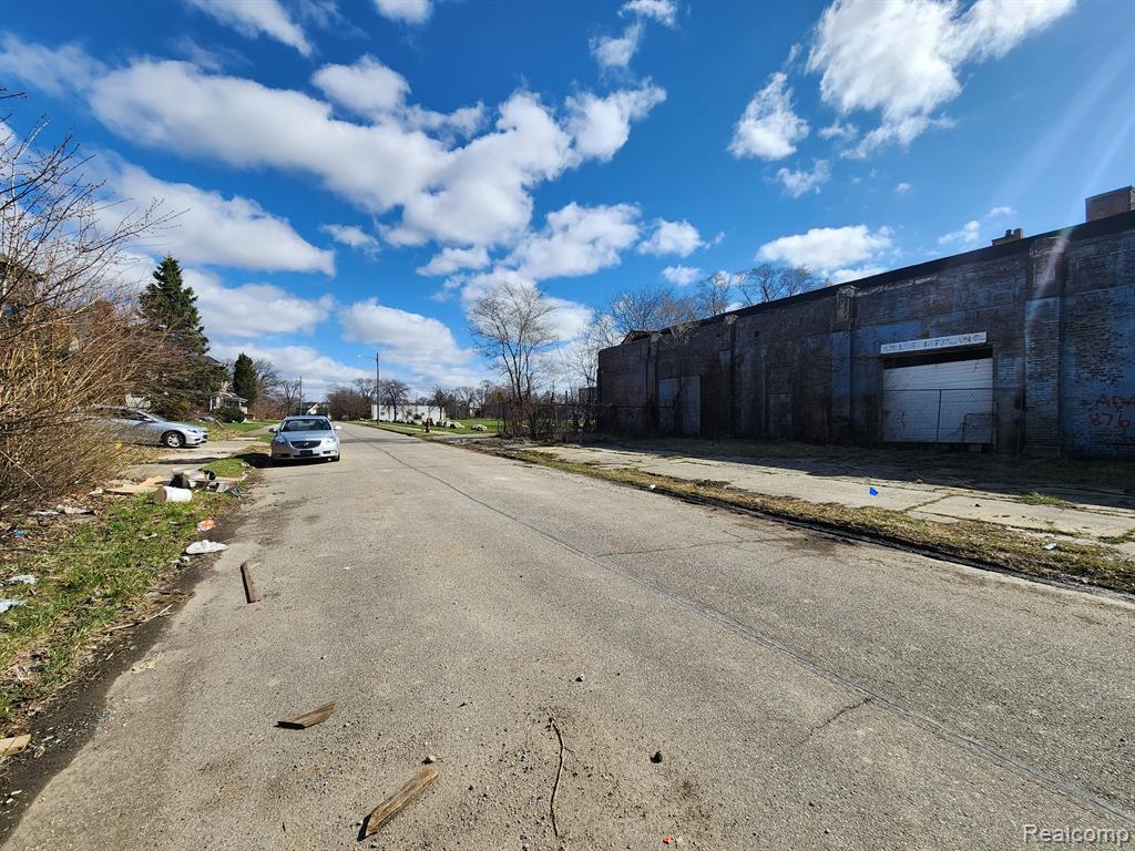 8773 PETOSKEY Avenue, Detroit, MI 48204 — Photo 7