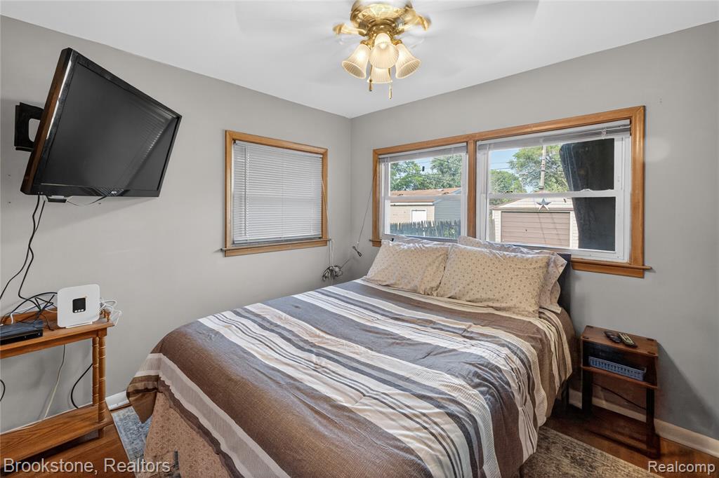 23496 Willard Avenue, Warren, MI 48089 — Photo 10