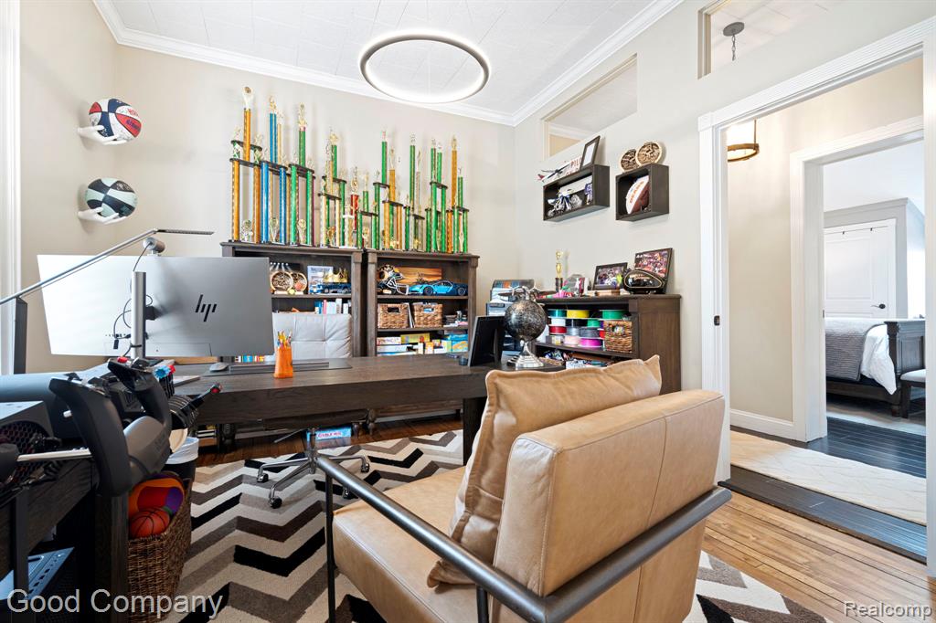 612 N LAKESHORE Drive - Photo 5