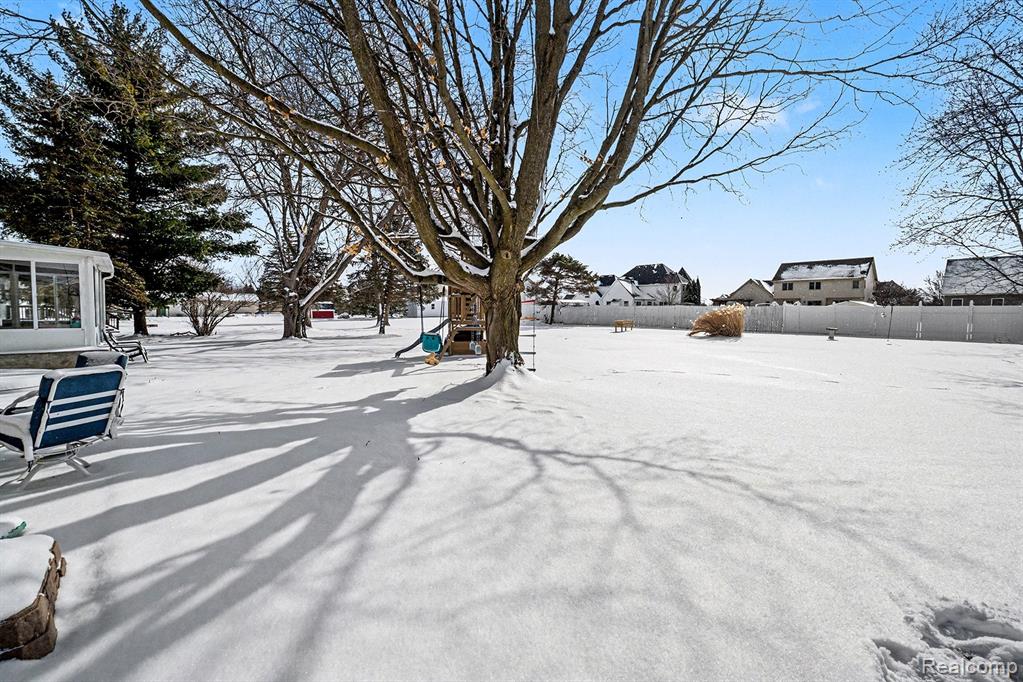 6030 E Hill Road, Grand Blanc, MI 48439 — Photo 19