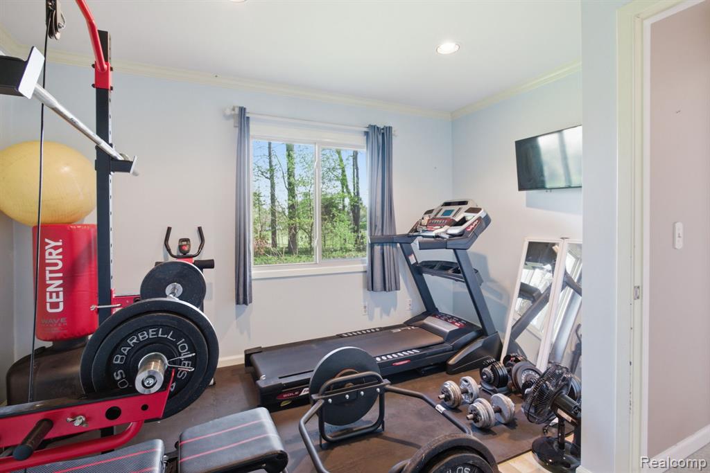 2411 Wixom Trail, Milford, MI 48381 — Photo 29