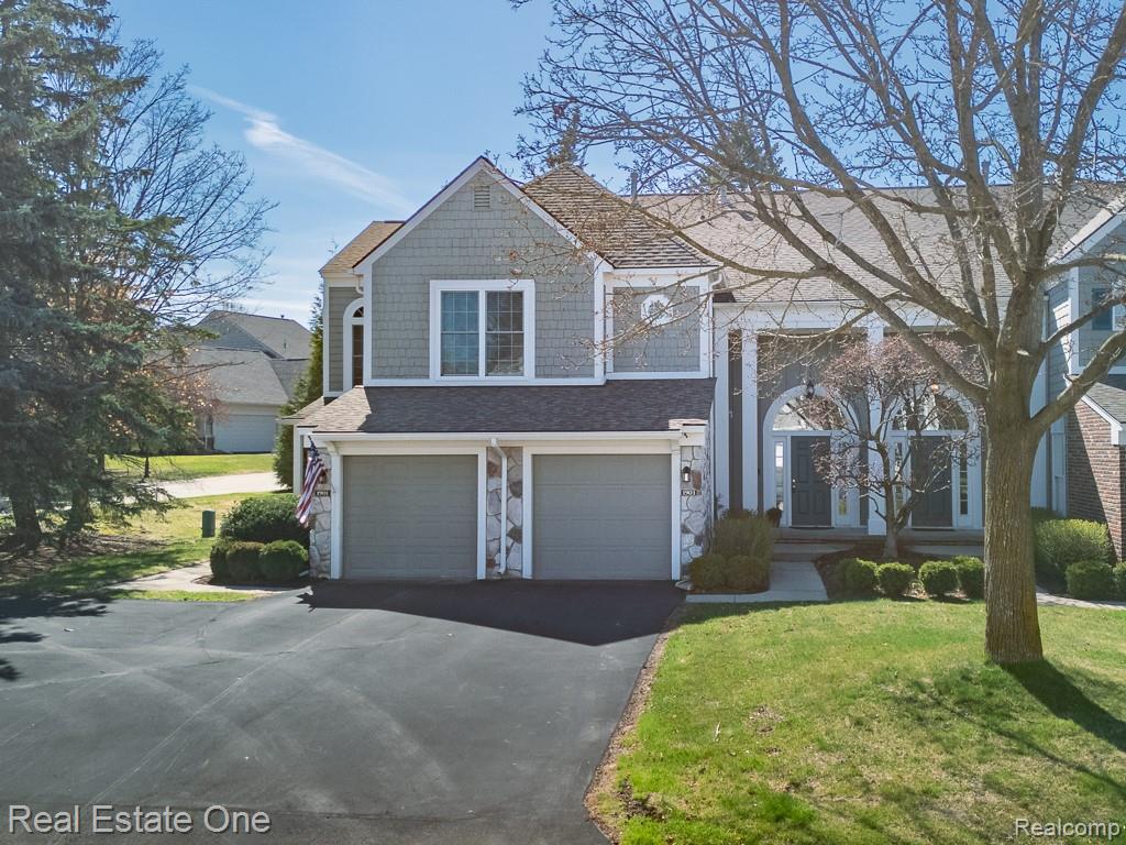 2270 Golden Pond, Fenton, MI, 48430