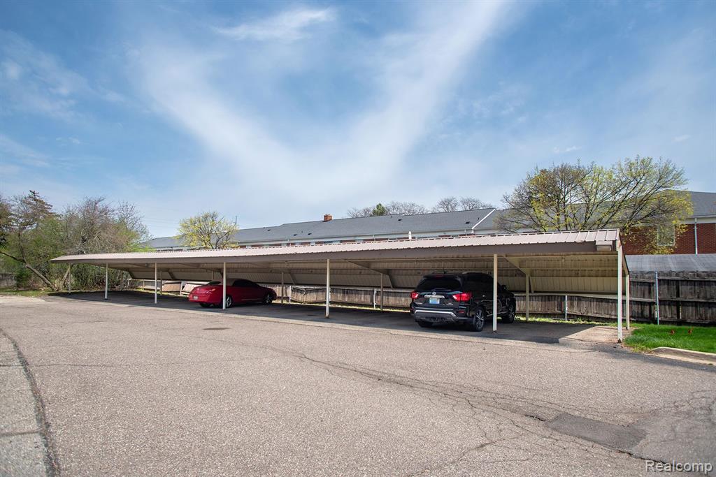 31993 W 12 Mile Road, 109, Farmington, MI 48334 — Photo 4