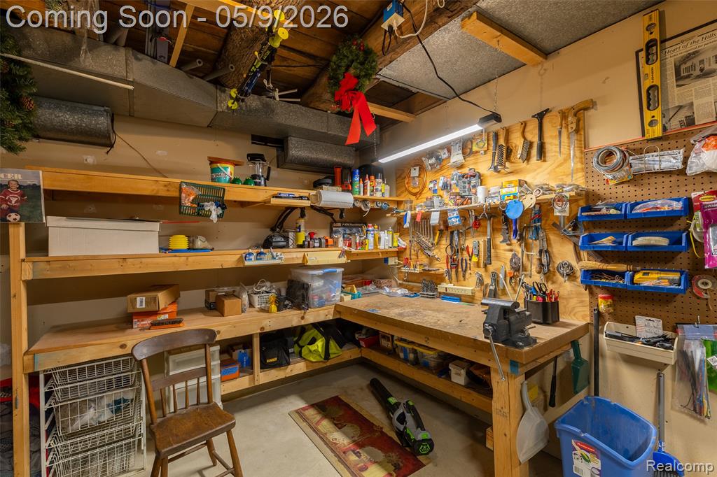 1081 E Tienken Road N, Rochester, MI 48306 — Photo 61