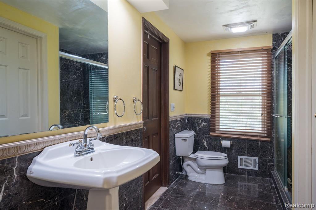 6609 Bloomfield Lane, West Bloomfield, MI — Photo 39