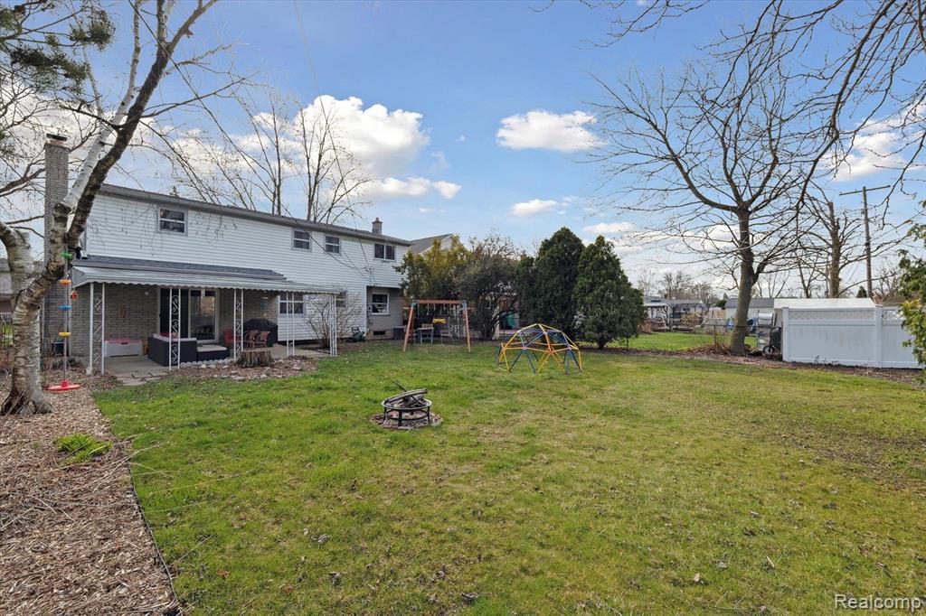 519 N MANITOU Avenue, Clawson, MI — Photo 48
