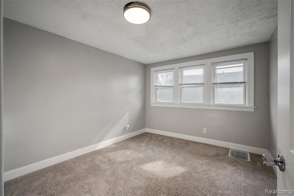 111 Scott Boulevard, Mount Clemens, MI 48043 — Photo 23