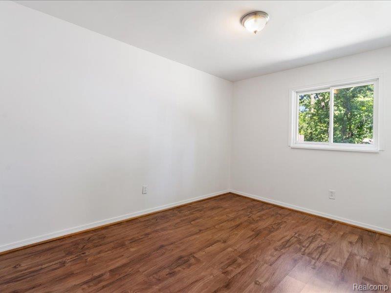 9255 Sylvia Street, Taylor, MI 48180 — Photo 20