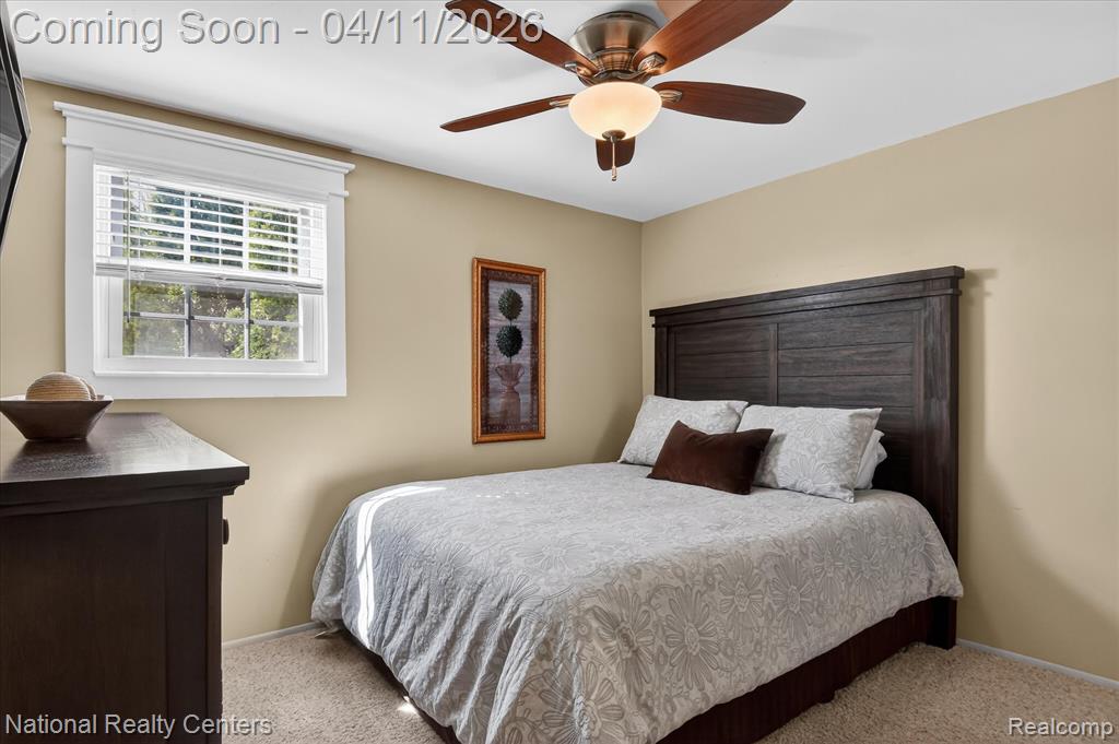 594 Worchester Street, Westland, MI 48186 — Photo 22