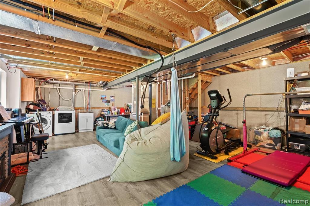 9832 Brookfield Drive, Brighton, MI 48116 — Photo 18