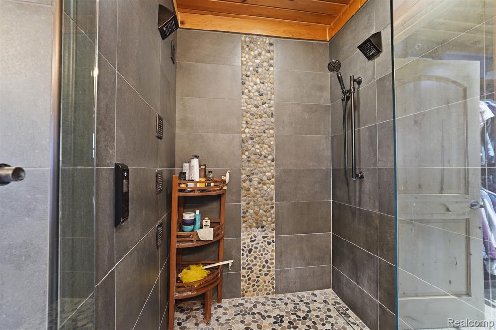 3929 Timber Green Court, Howell, MI 48843 — Photo 30
