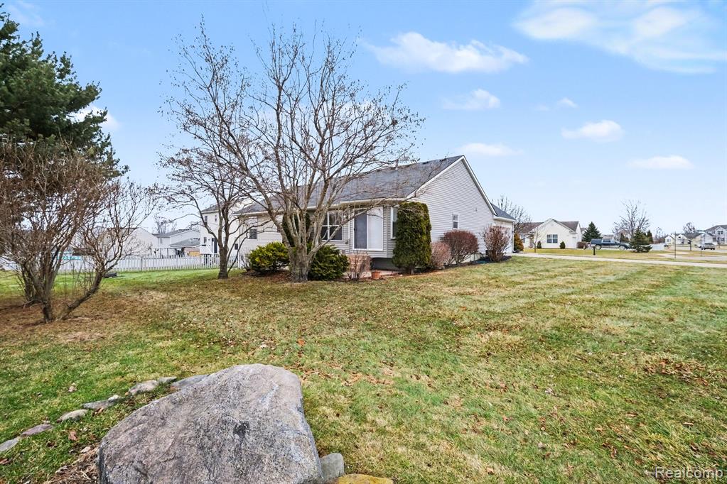395 Haystack Drive, Linden, MI 48451 — Photo 25