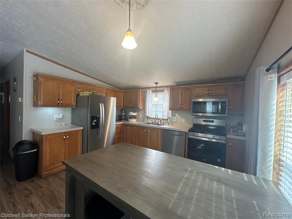 94 Twin Oaks Drive, Lapeer, MI 48446 — Photo 15