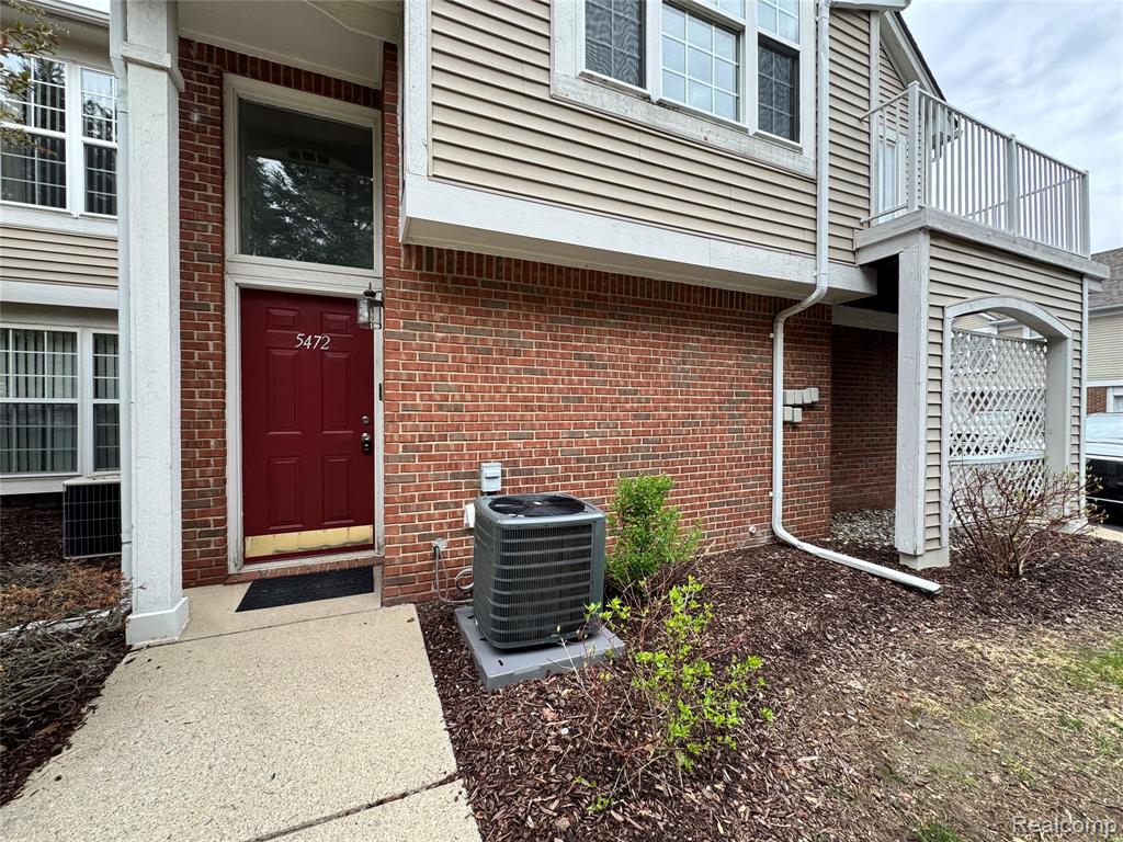5472 Pine Aires Drive, Sterling Heights, MI 48314 — Photo 19