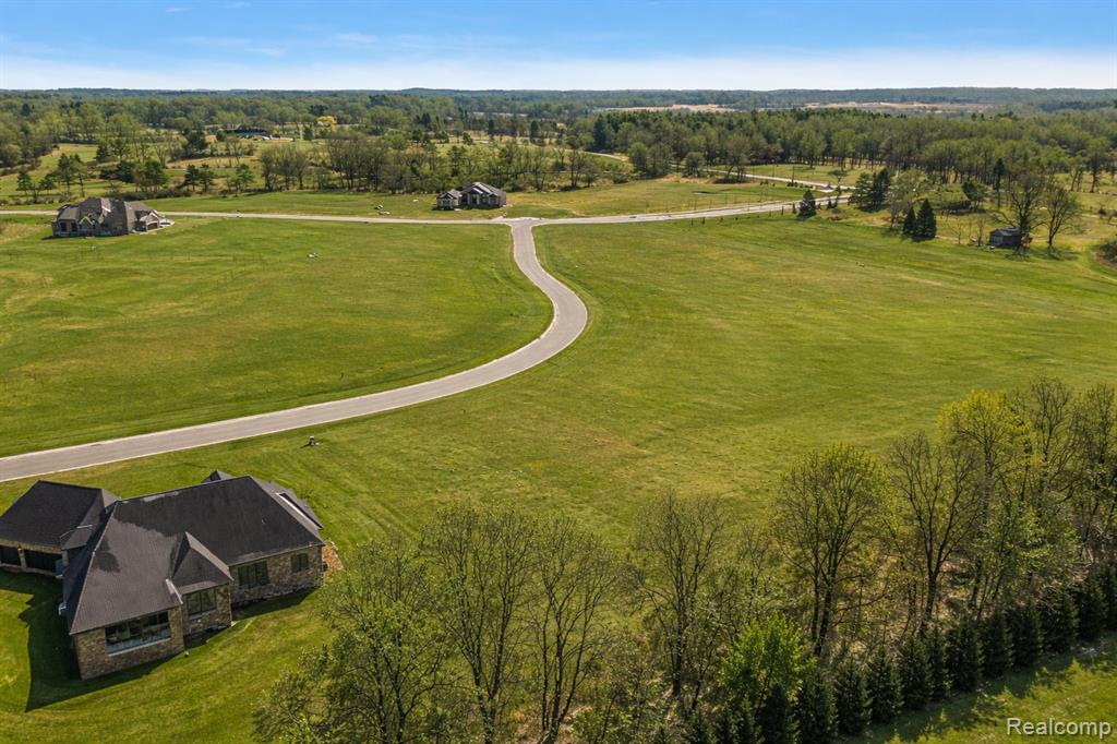 1583 Vista Drive, Oakland, MI — Photo 13