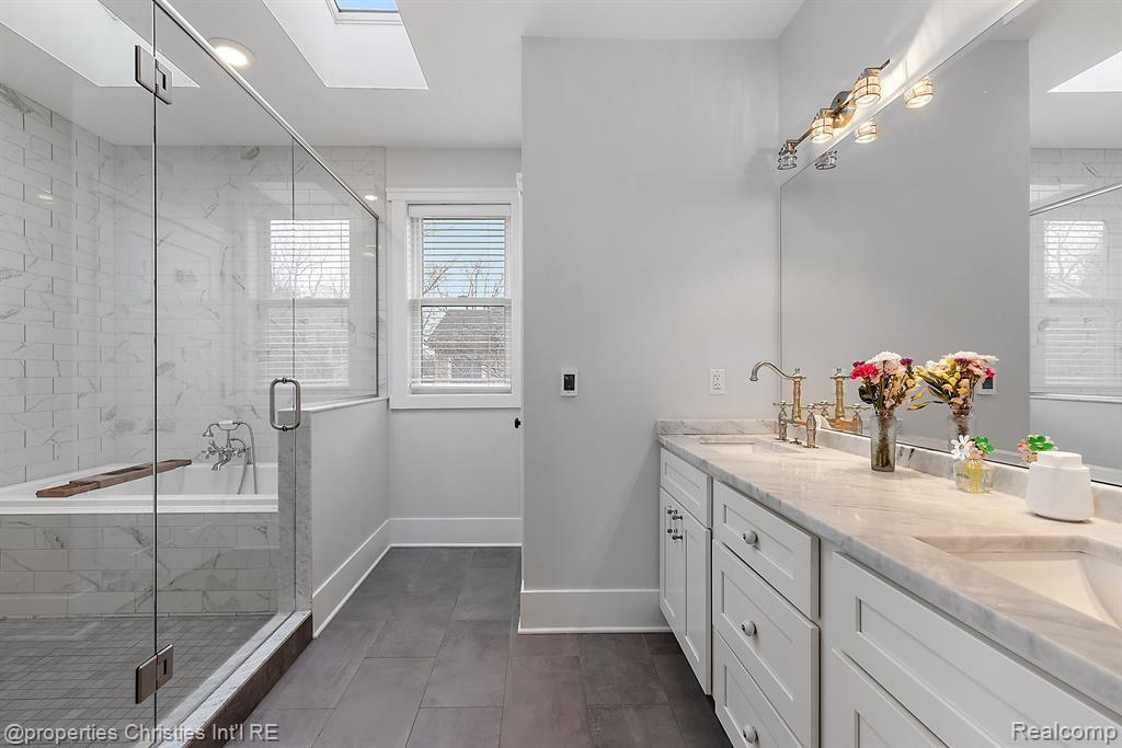 13103 KINGSTON Avenue, Huntington Woods, MI — Photo 39