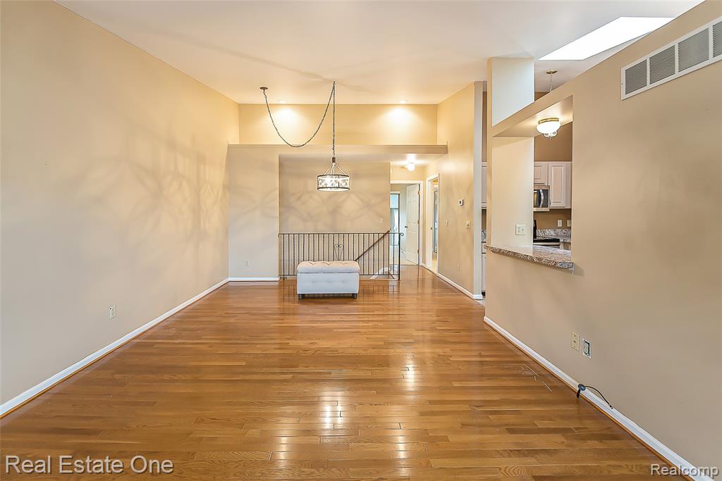 62622 RALEIGH CT, 4, South Lyon, MI 48178 — Photo 13