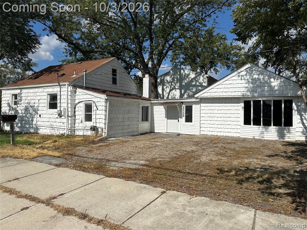 25306 Peter Kaltz Road, Warren, MI 48091