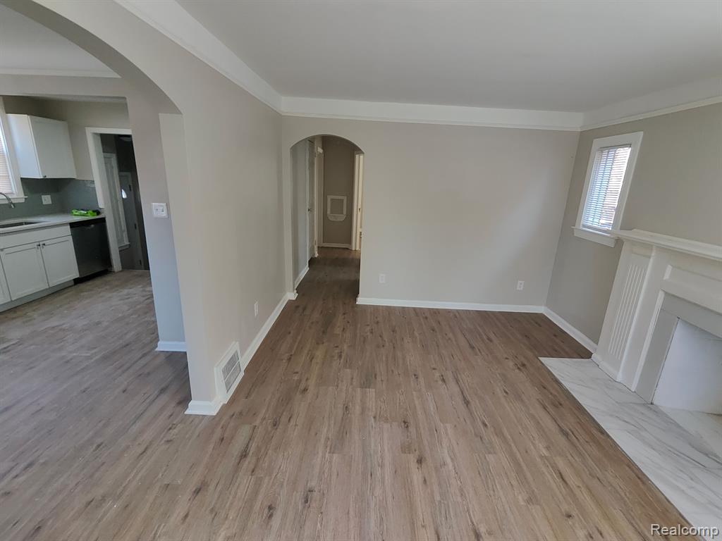 8354 COYLE Street, Detroit, MI 48228 — Photo 5