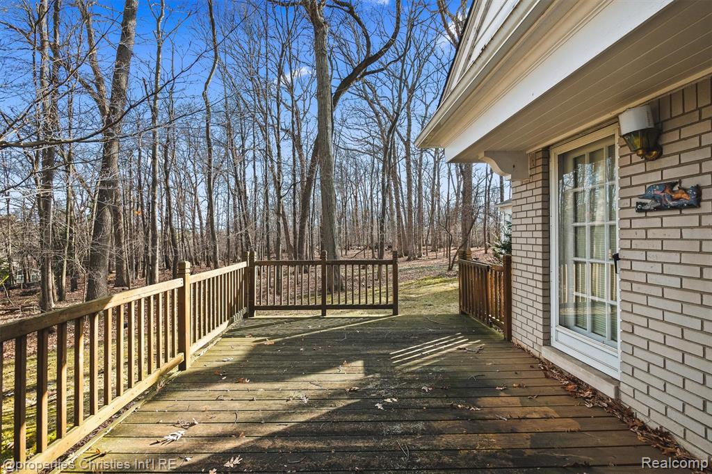 870 Highwood Drive, Bloomfield Hills, MI 48304 — Photo 16
