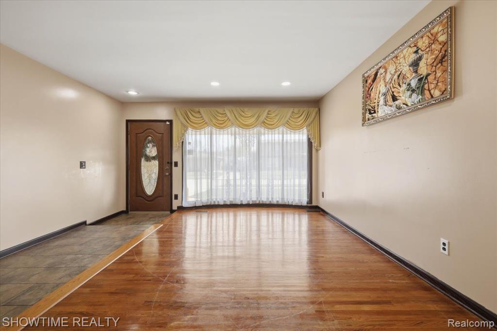 16515 Cederama Drive, Clinton Twp, MI 48038 — Photo 7