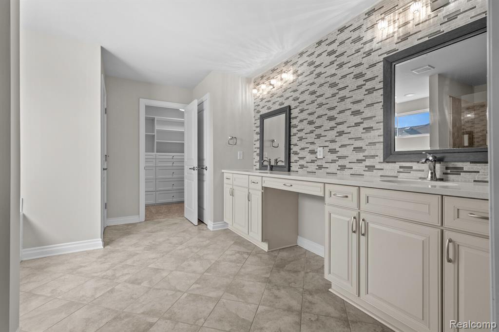 1526 Hickory Ridge Court, Canton, MI 48187 — Photo 21