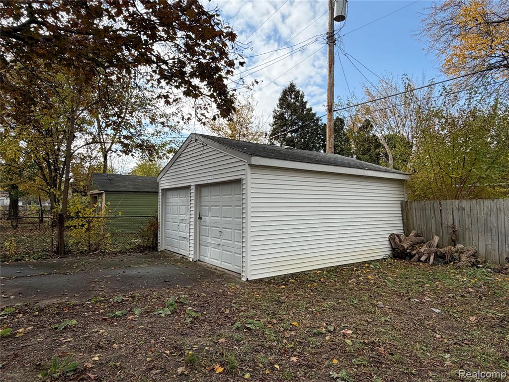 9905 Balfour Road, Detroit, MI 48224 — Photo 10