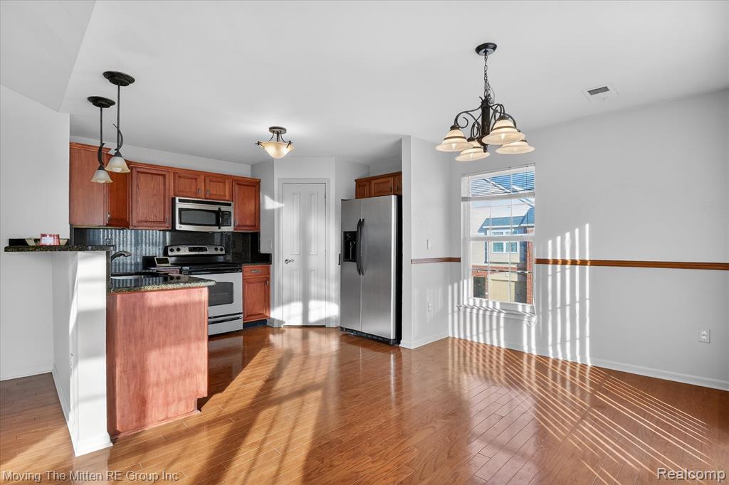 4148 Elizabeth Avenue, Canton, MI 48188 — Photo 8