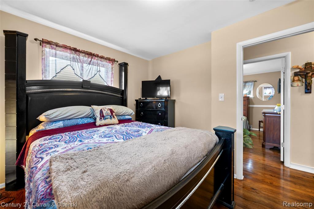 8423 Norborne Avenue, Dearborn Heights, MI 48127 — Photo 12